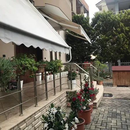 Il Palazzo בית הארחה דורס