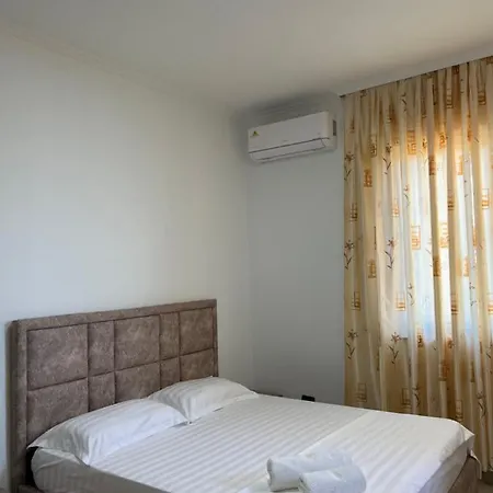 Konukevi Il Palazzo *
